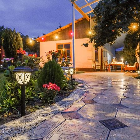 Geshouseaselbarskoon Hotel Eksteriør billede